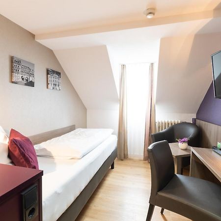 Hotel Porta Nigra เทรียร์ ห้อง รูปภาพ